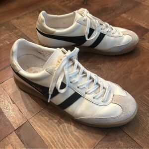 Gola Torpedo Off White Black and Gold Women’s 8.5